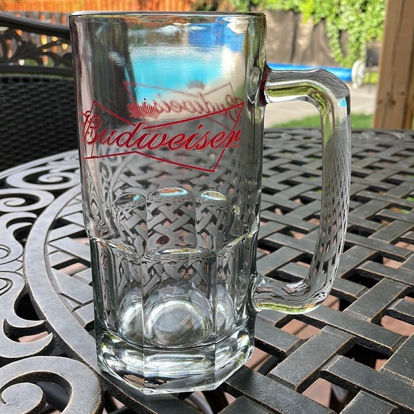 Budweiser 1L glass stein - Picture 3 of 3